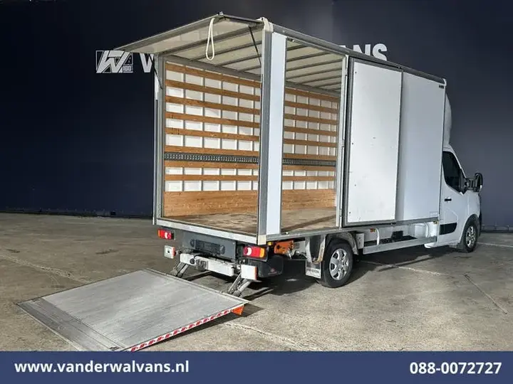 Renault Master 2023 photo 2