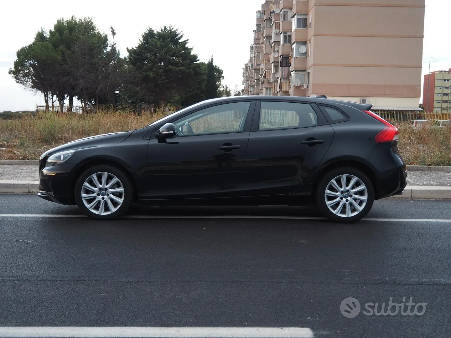 Volvo V40 2016 photo 2