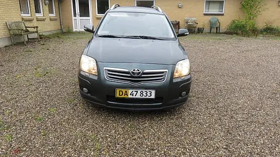 Toyota Avensis 2008 photo 2