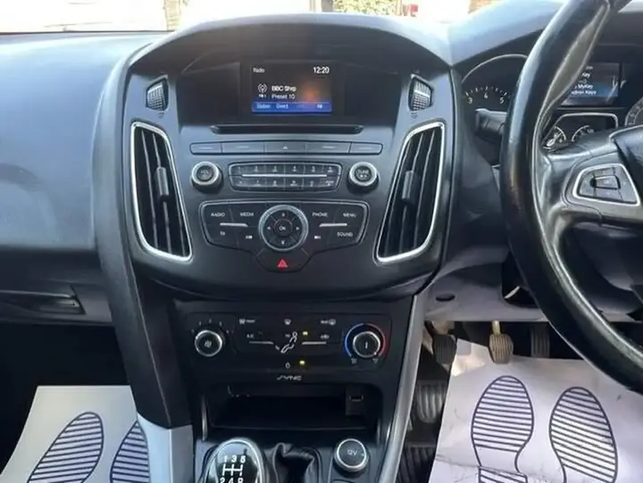 Ford Focus 2015 photo 4