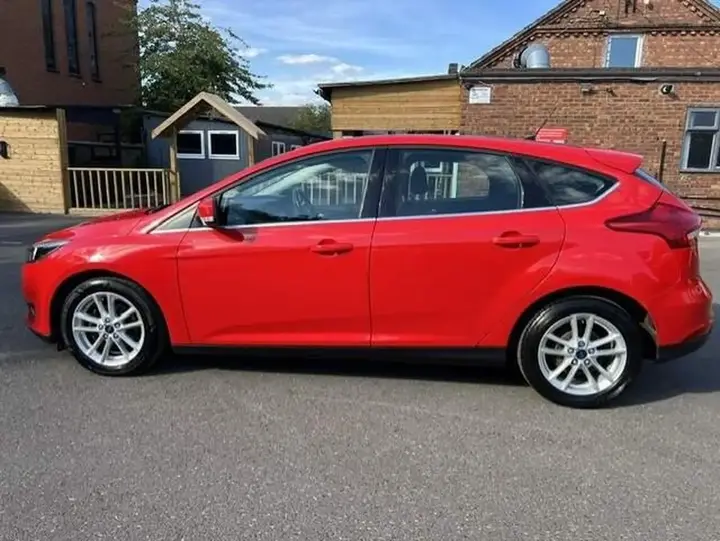 Ford Focus 2015 photo 2