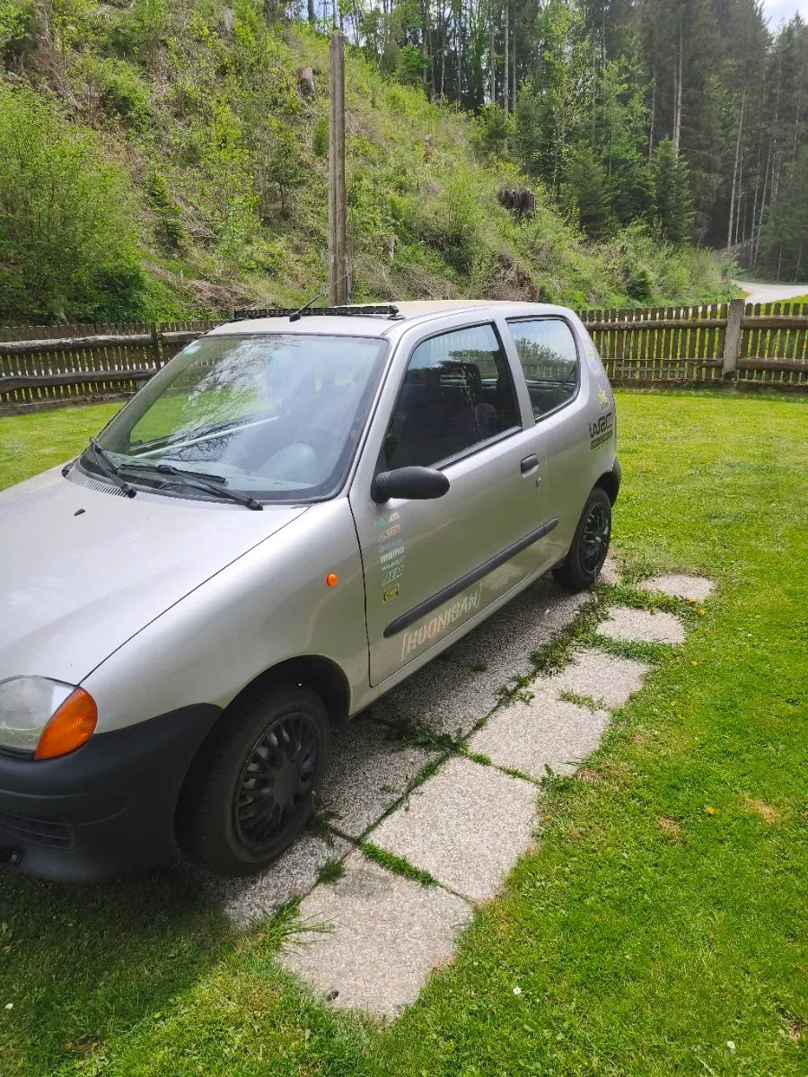 Fiat Seicento 2000 photo 2