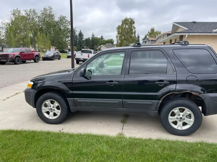 Ford Escape 2006 photo 3