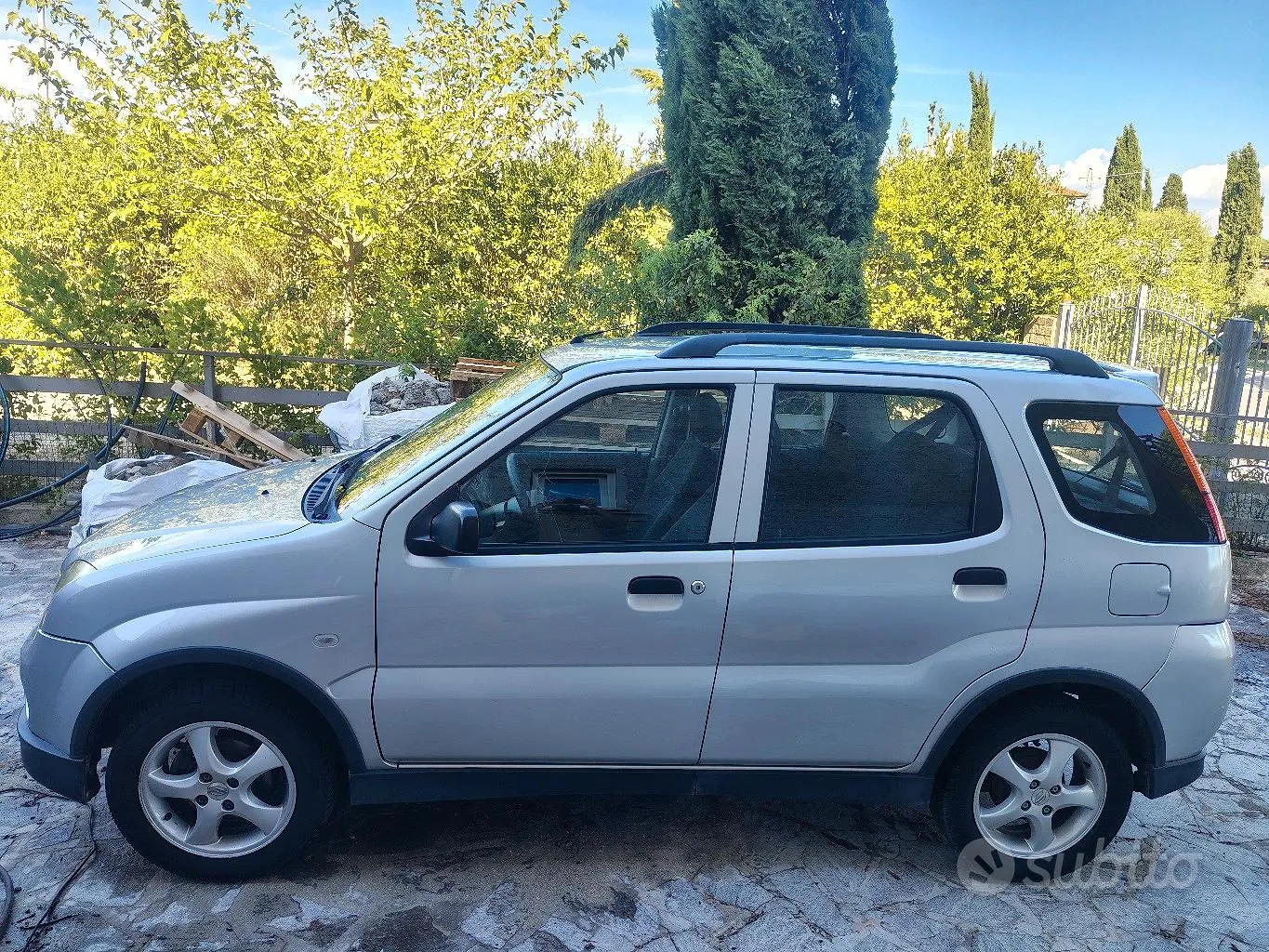 Suzuki Ignis 2006 photo 5