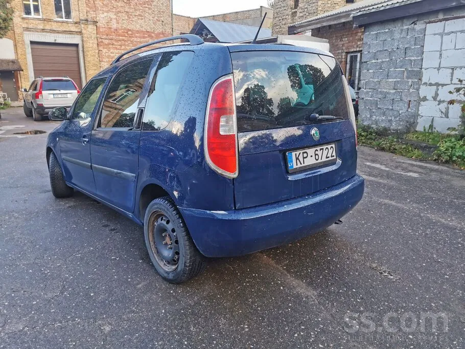 Skoda Roomster 2013 photo 4