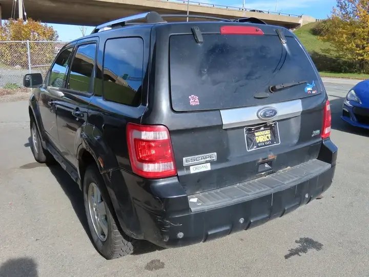 Ford Escape 2011 photo 4