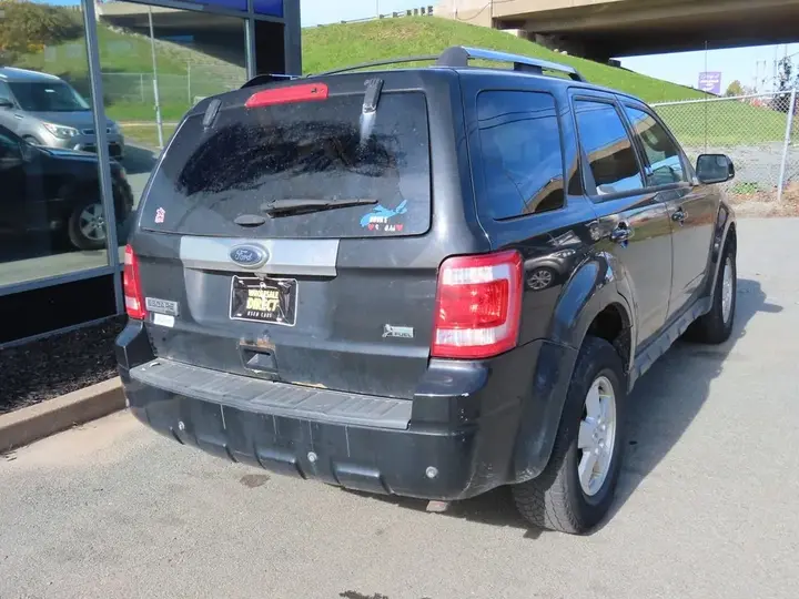 Ford Escape 2011 photo 5