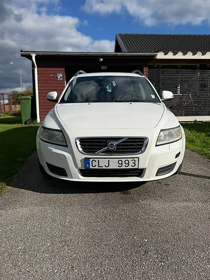 Volvo V50 2010 photo 4
