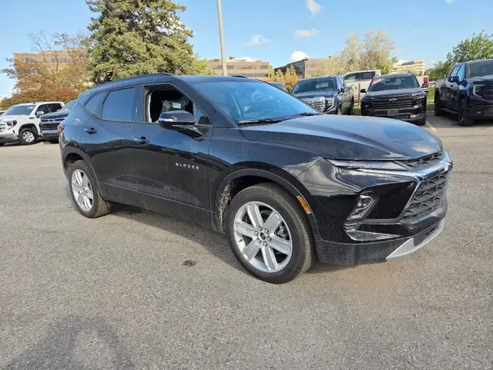 Chevrolet Blazer 2026 photo 3