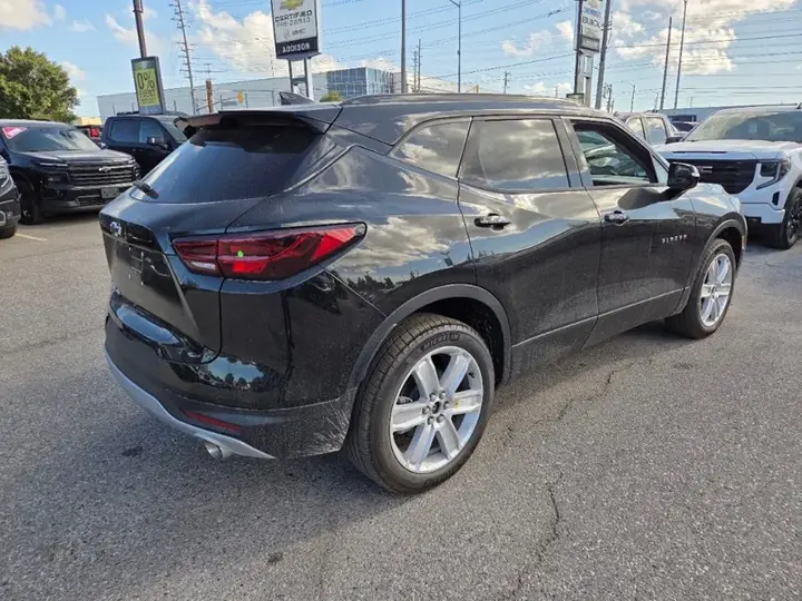 Chevrolet Blazer 2026 photo 4