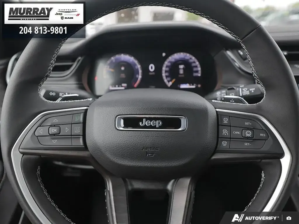 Jeep Grand Cherokee 2026 photo 3
