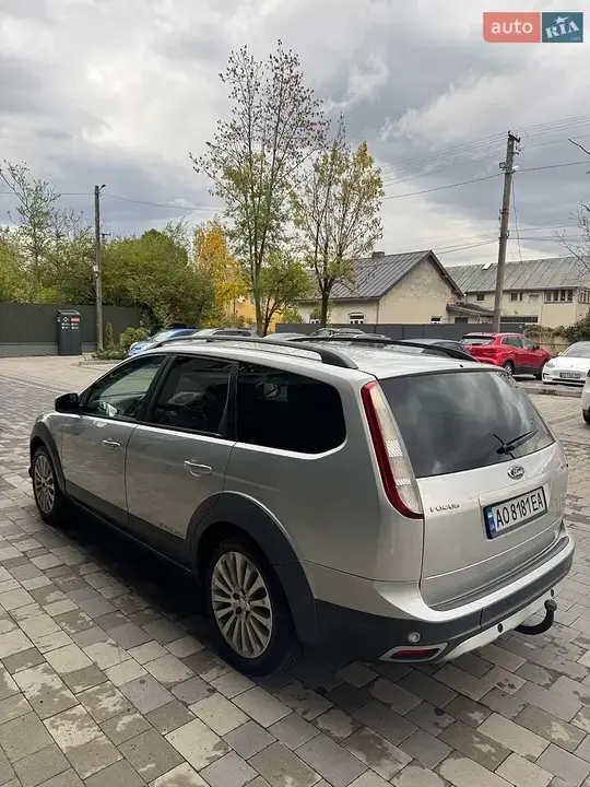 Ford Focus 2009 photo 4