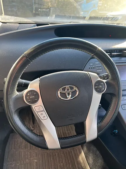 Toyota Prius 2012 photo 2