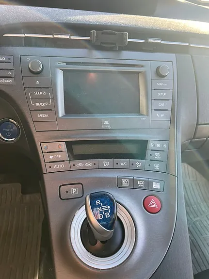 Toyota Prius 2012 photo 3