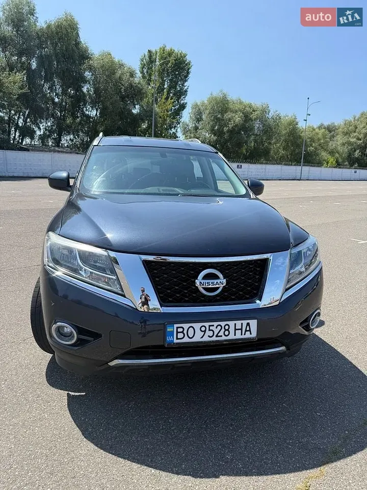 Nissan Pathfinder 2016 photo 2