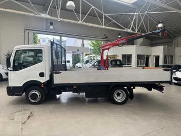 Nissan Cabstar 2007 photo 2
