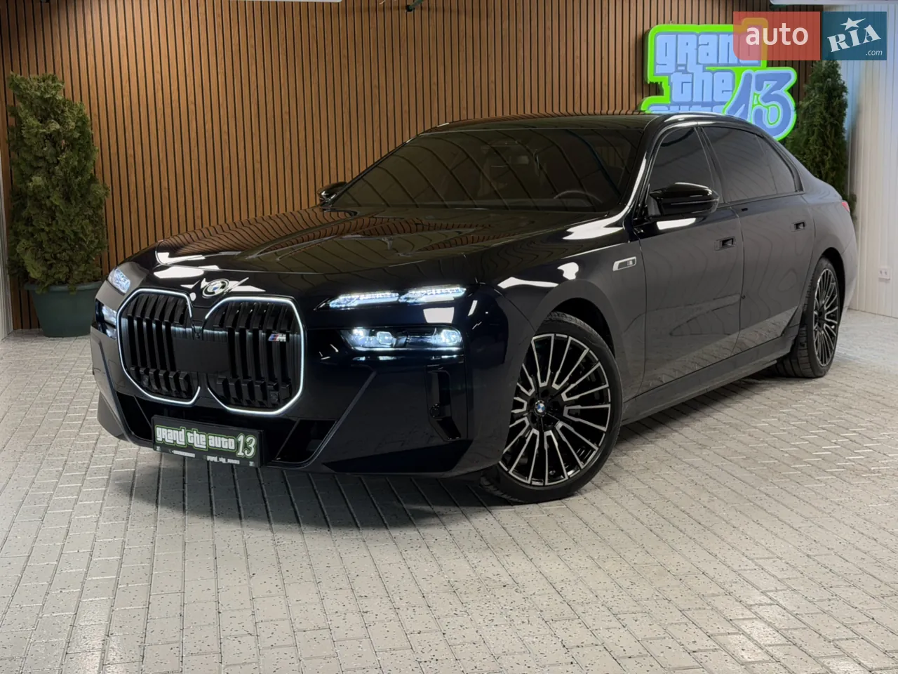 BMW I7 2024 photo 4