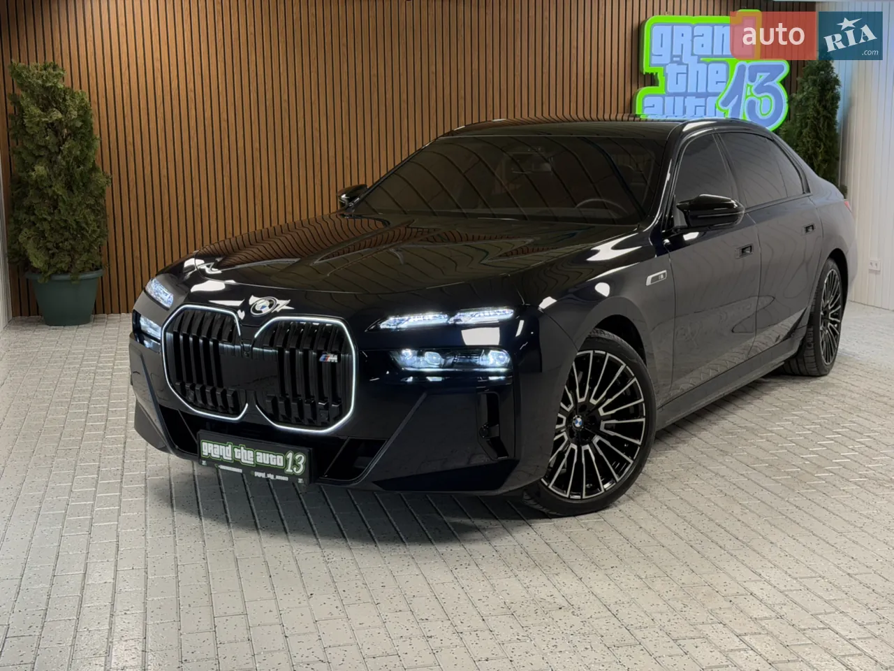 BMW I7 2024 photo 3