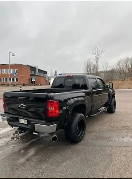 Chevrolet Silverado 2500 2009 photo 2