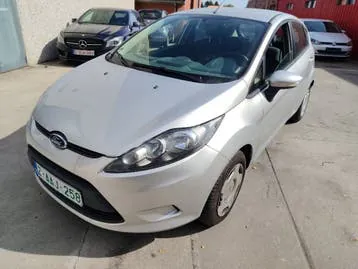 Ford Fiesta 2011 photo 2