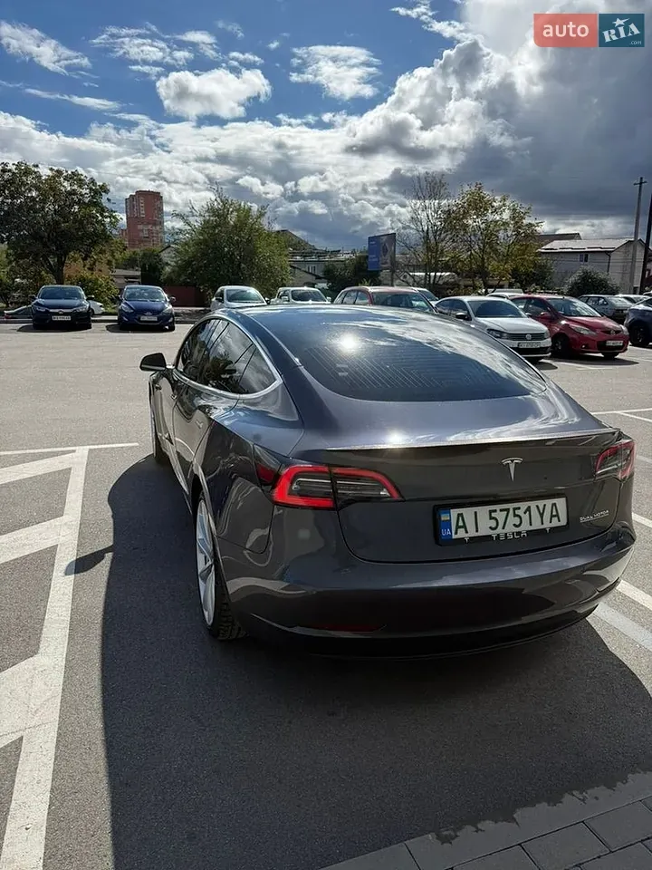 Tesla Model 3 2019 photo 4