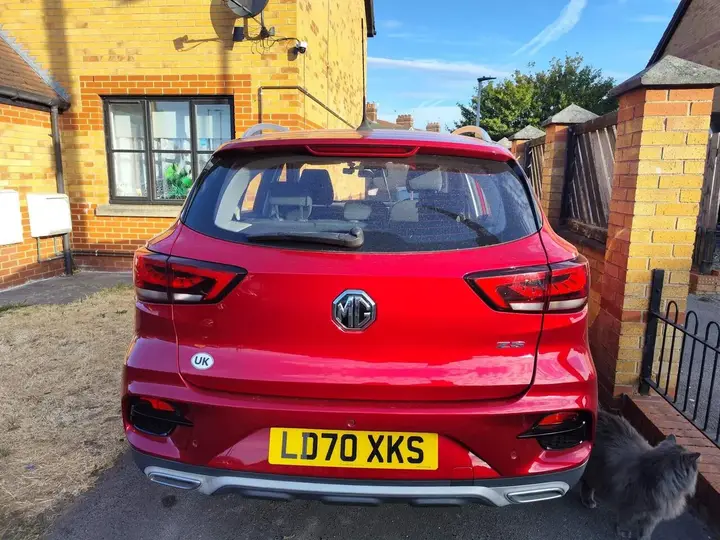 MG Mg Zs