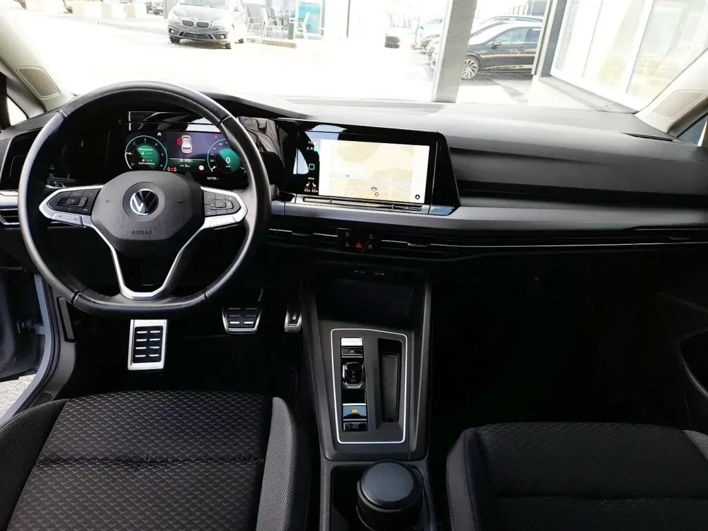 Volkswagen Golf 2022 photo 3