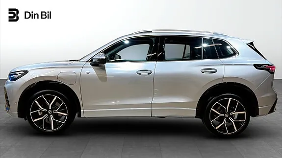 Volkswagen Tiguan 2025 photo 2