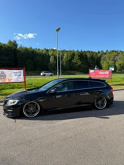Volvo V60 2014 photo 2