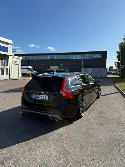 Volvo V60 2014 photo 4