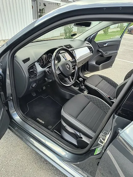 Skoda Fabia 2020 photo 2
