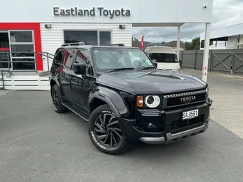 Toyota Land Cruiser Prado 2024 photo 2