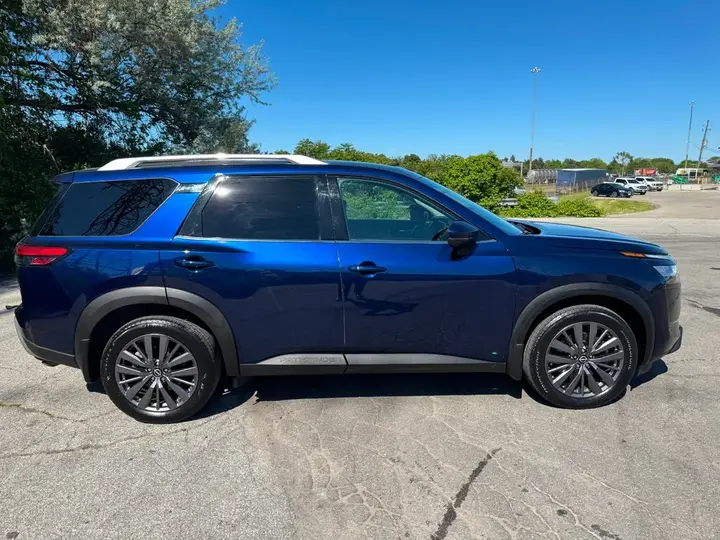 Nissan Pathfinder 2024 photo 4