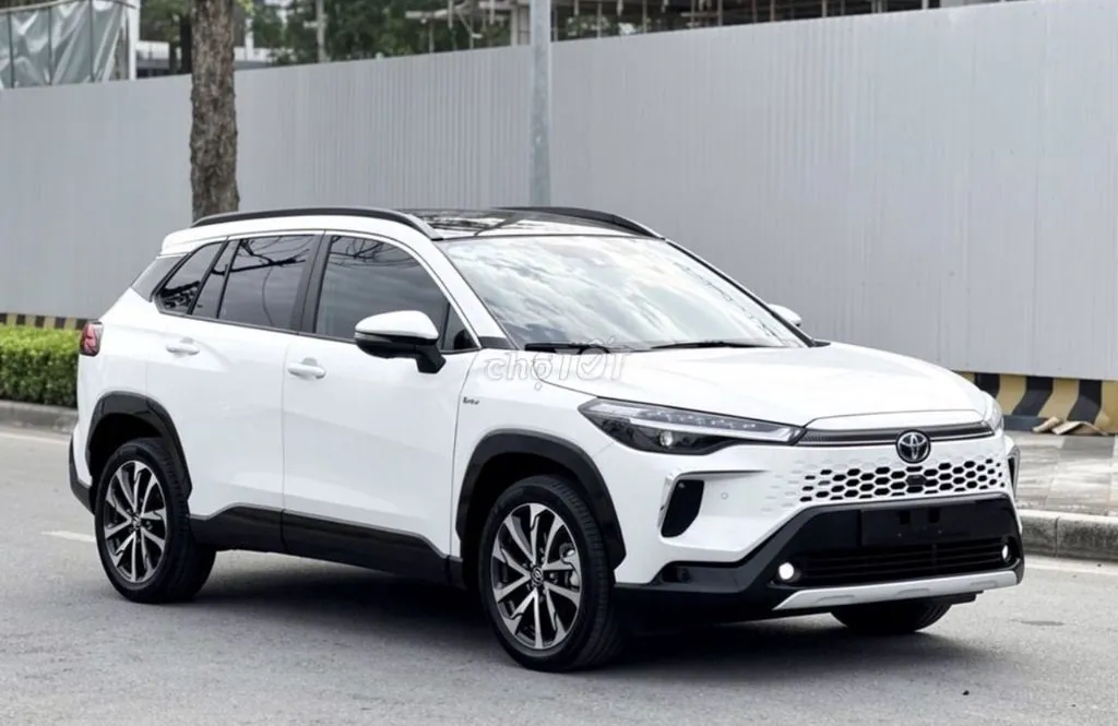 Toyota Corolla Cross 2024 photo 2
