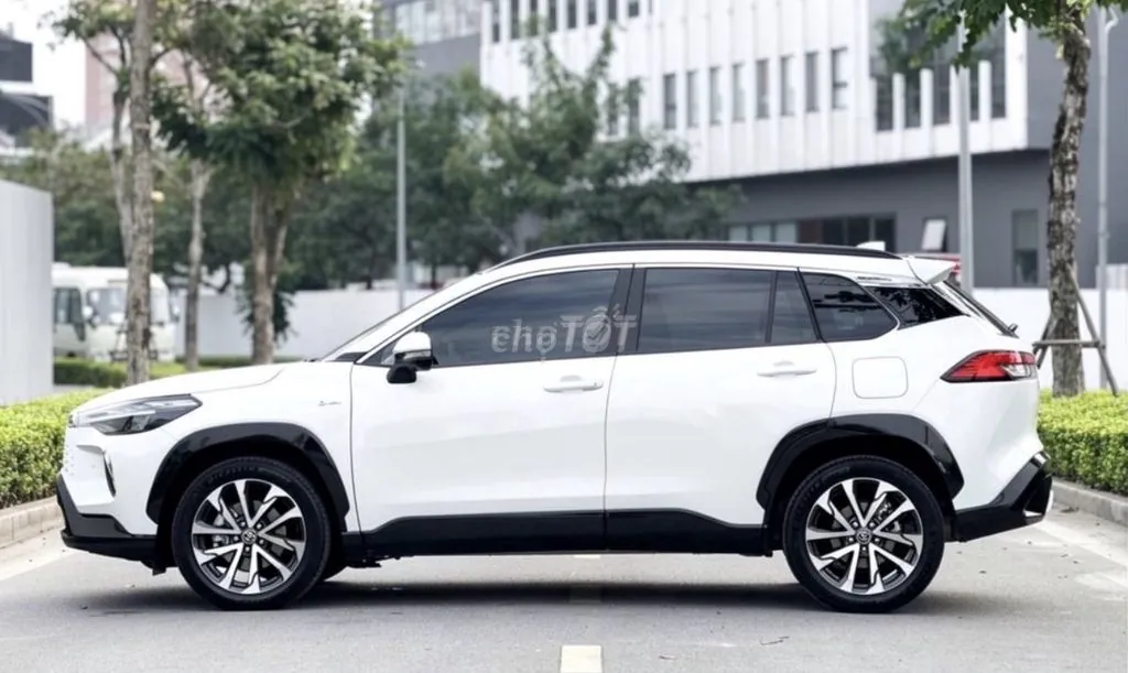 Toyota Corolla Cross 2024 photo 3