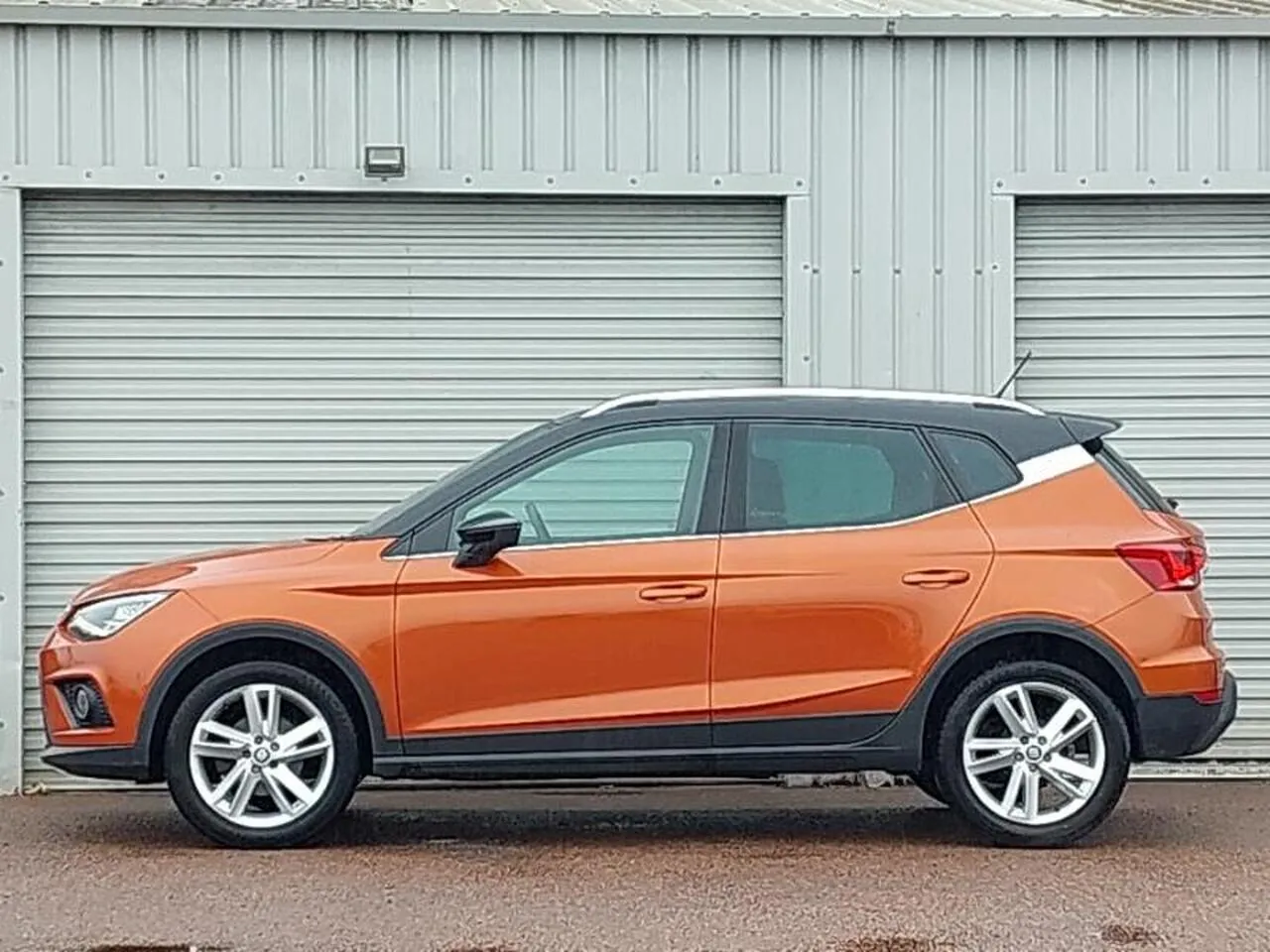Seat Arona 2019 photo 4