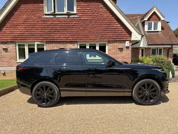Land Rover Range Rover Velar 2018 photo 3