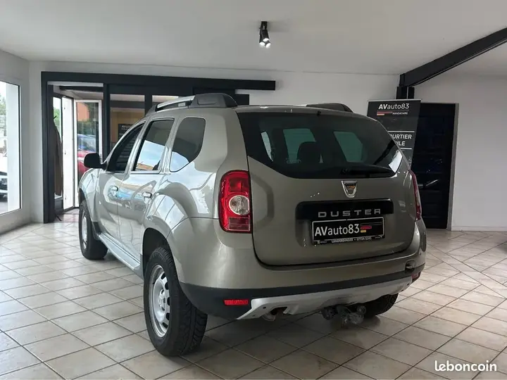 Dacia Duster 2012 photo 5