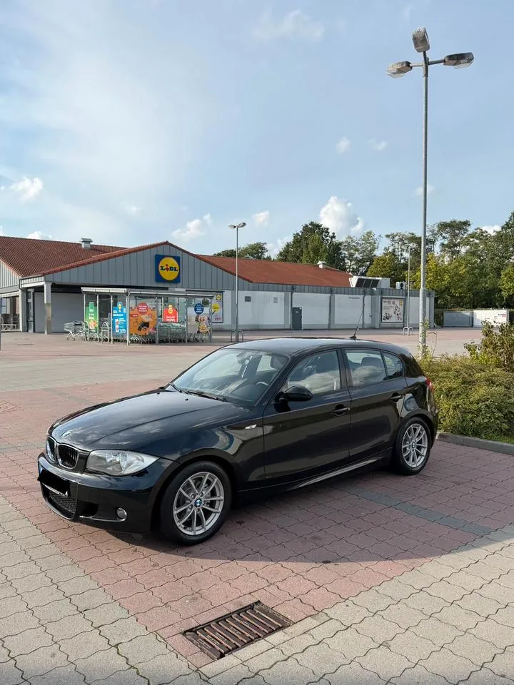 BMW E87 116I