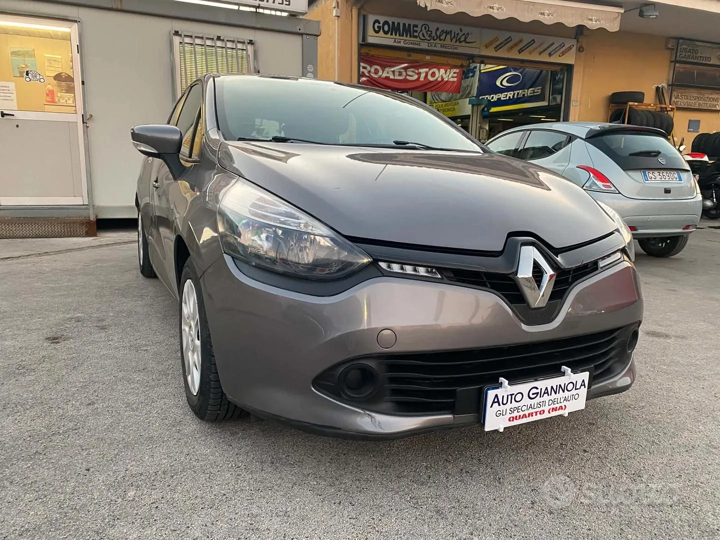 Renault Clio 2015 photo 2