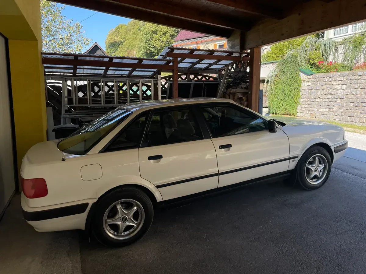 Audi 80