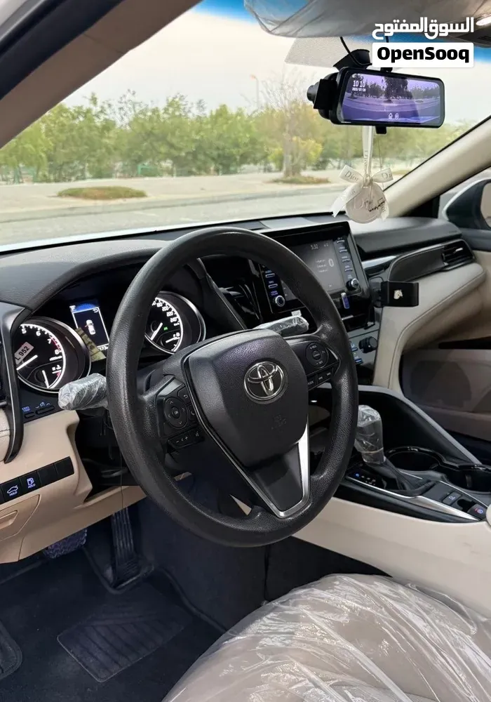 Toyota Camry 2022 photo 2