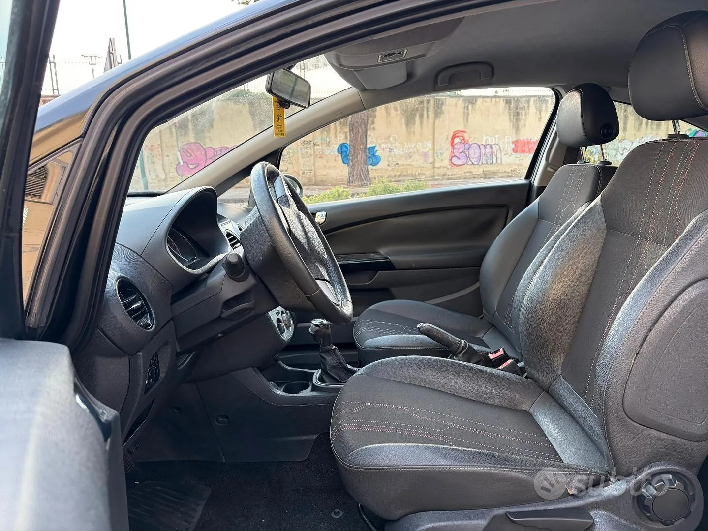 Opel Corsa 2012 photo 3