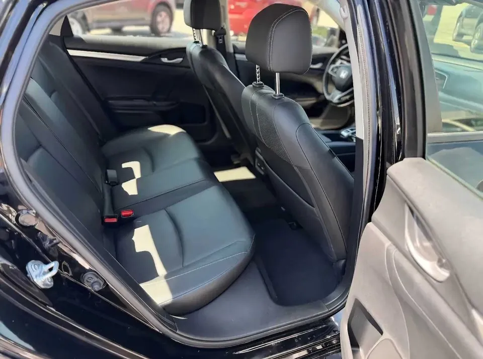 Honda Civic 2018 photo 3