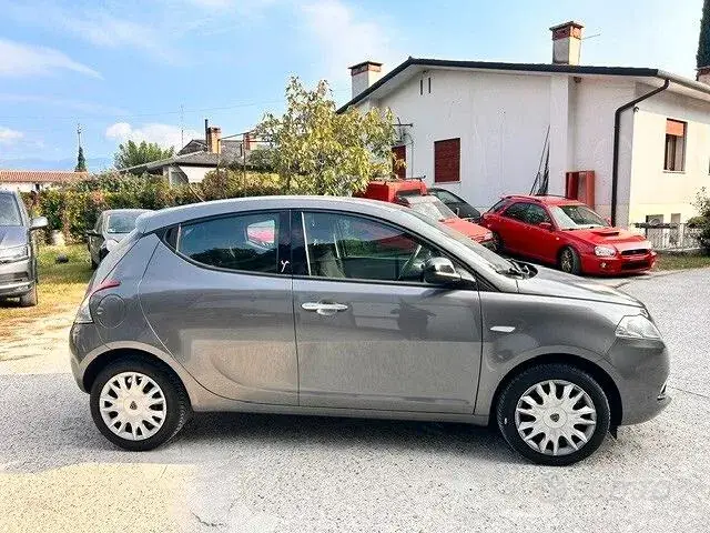 Lancia Ypsilon 2012 photo 5