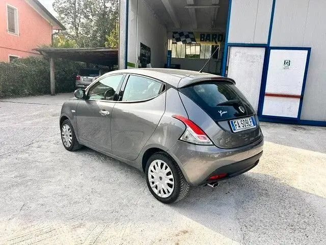 Lancia Ypsilon 2012 photo 3