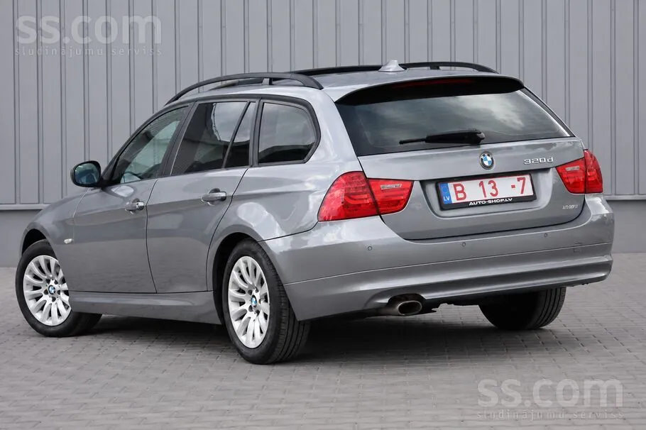 BMW 320 2009 photo 4