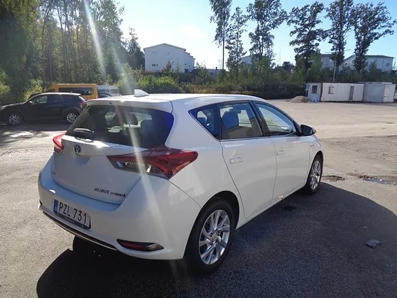 Toyota Auris 2016 photo 4