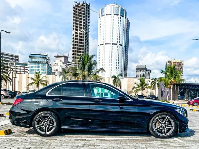 Mercedes-Benz C200 2019 photo 3