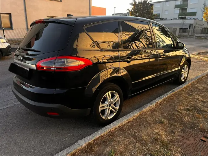 Ford S-Max 2011 photo 3